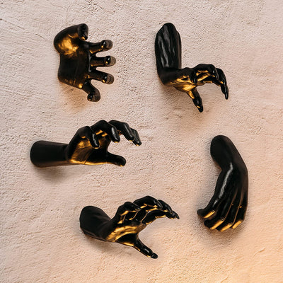 GUTE Creepy Hands Wall Mountable Spooky Hands Hangers Decor Hand Horror Decorations Aesthetic Gothic Hanging Wall Art Home, House Decoration, Sculpture Prop (Reaching, 1 Piece)